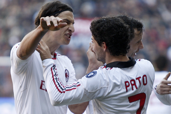 Zlatan Ibrahimovic och Pato kramar om varandra efter 1-0-målet.