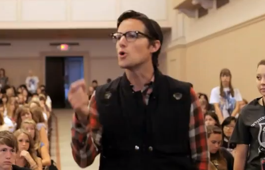 Jason Russell var f&ouml;rvirrad och onanerade p&aring; &ouml;ppen gata i San Diego.