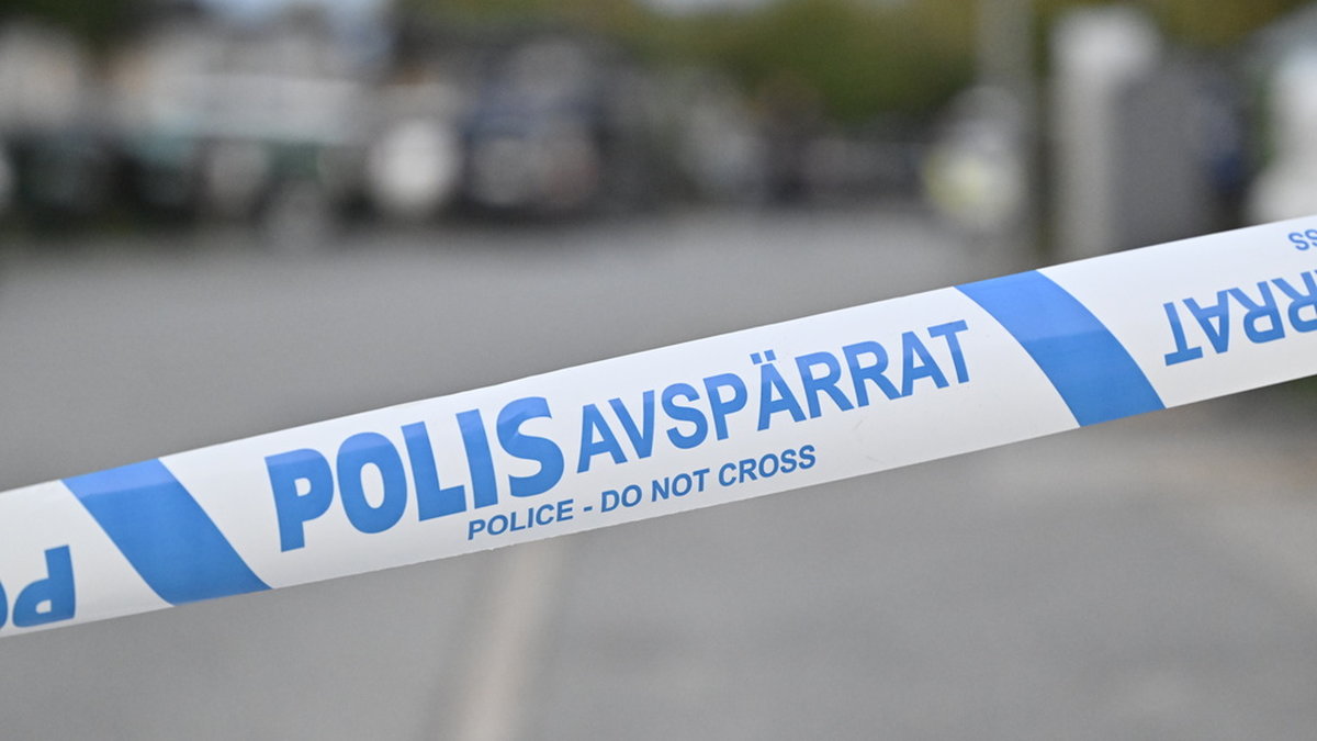 Polisen har larmats till en skola i Karlstad med anledning av uppgifter om en beväpnad person i området. Arkivbild.