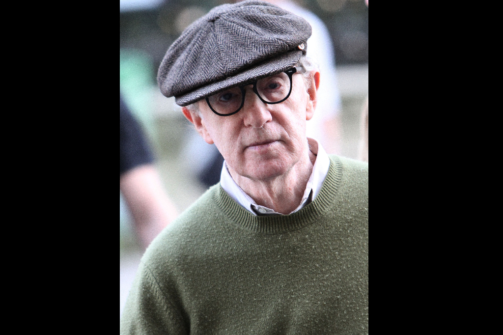 Woody Allen själv spelar även i filmen.