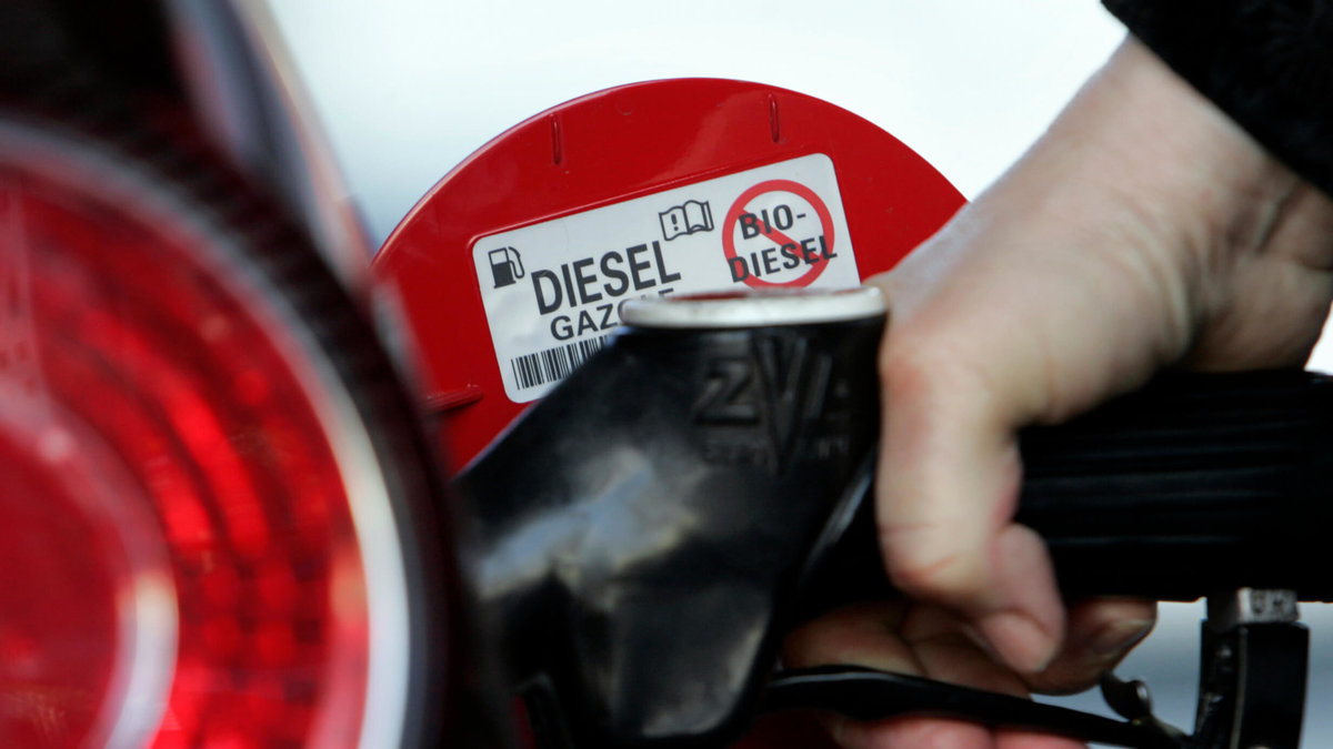 I en dieselbil kan dieselfiltrer behöva kontrolleras under vintern. 