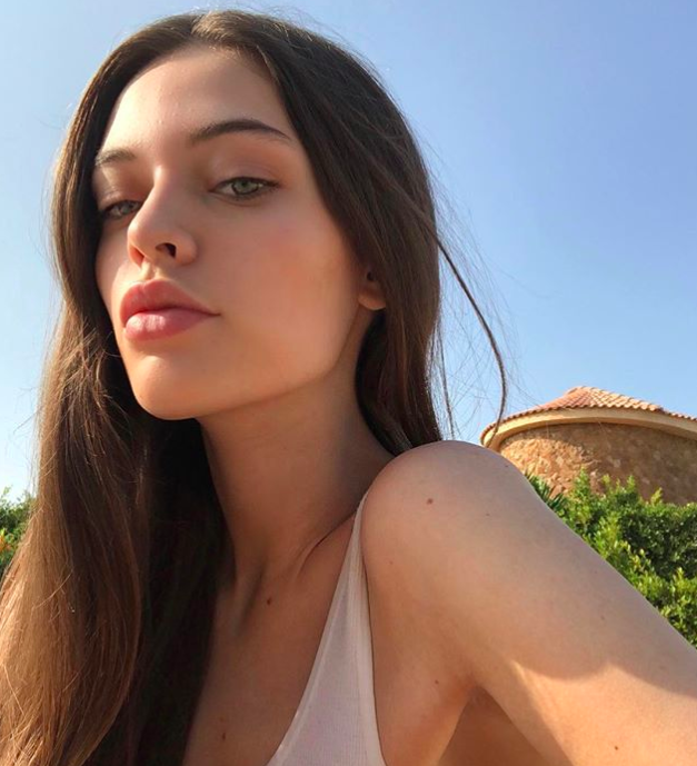 Félicité Tomlinso Félicité Tomlinso