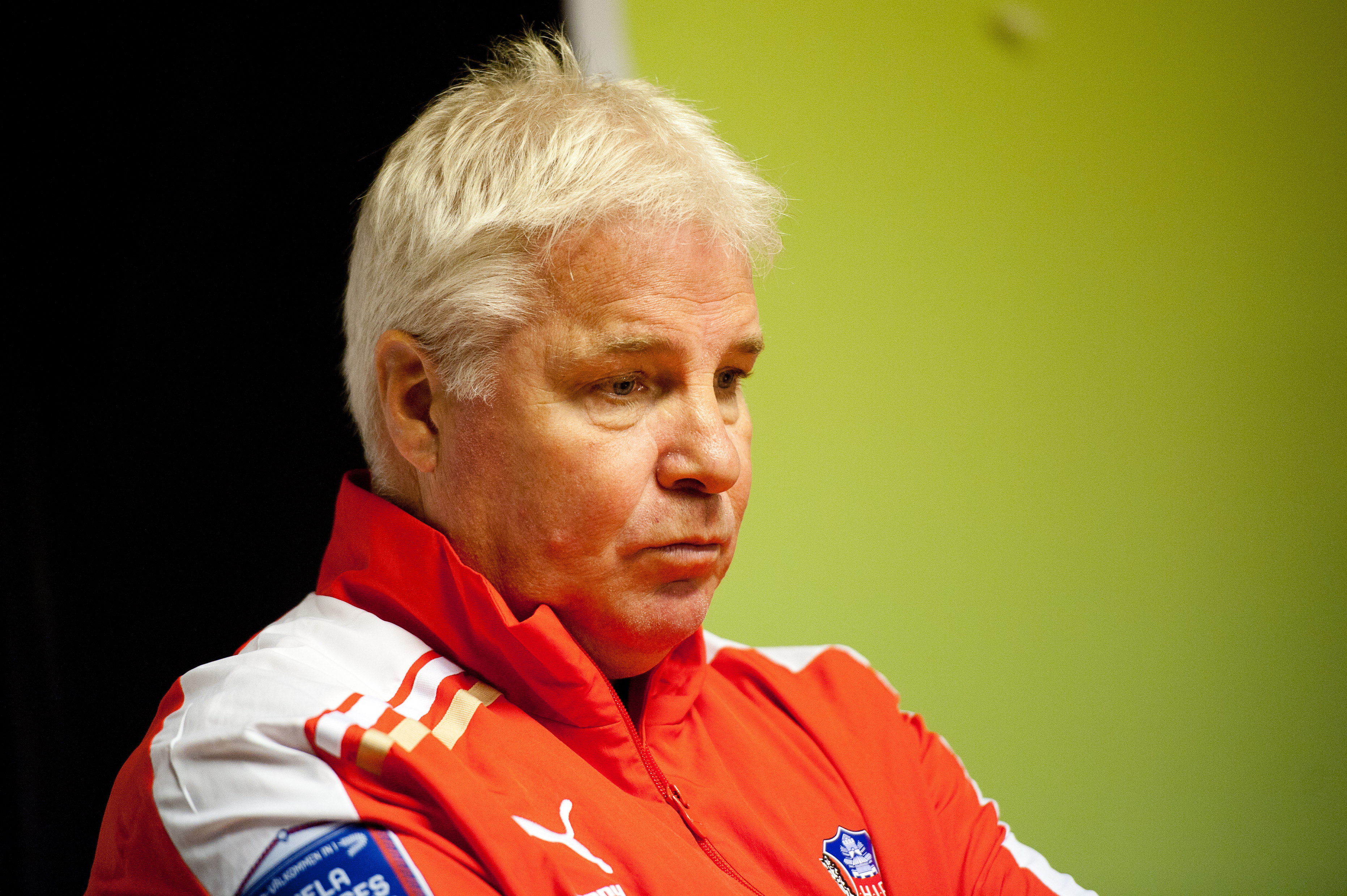 Helsingborg-tränaren Conny Karlsson är inte glad över hur spelschemat ser ut med två matcher på 48 timmar.