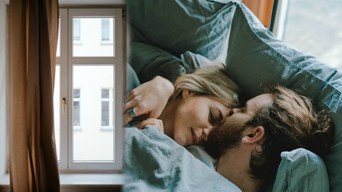 Kvinna och man ligger i en säng, fönster med gul gardin