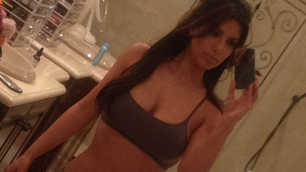 Kim Kardashian tränar även hårt för att hålla formen i trim.