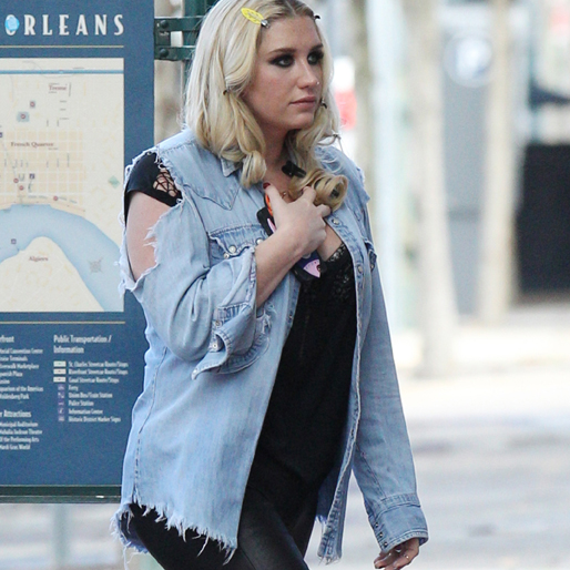 Kesha under en filminspelning i New Orleans i januari 2016. 