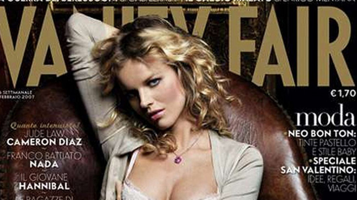 Eva Herzigova på omslaget till Vanity Fair. 