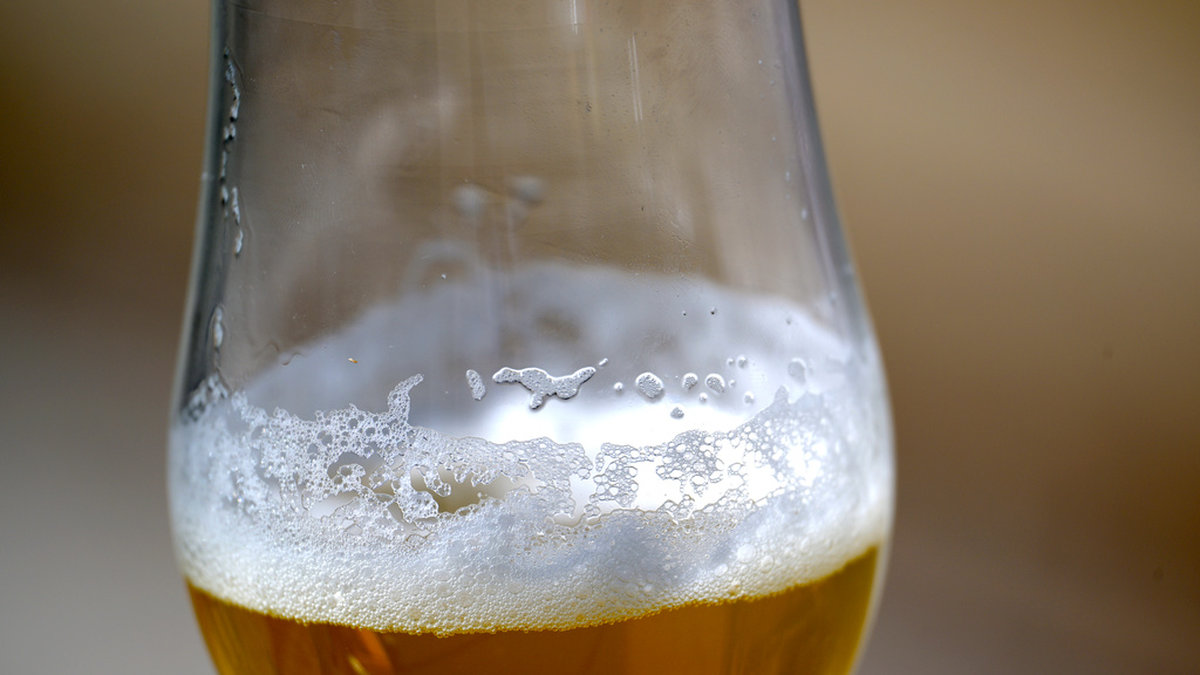 Spendrups återkallar Norrlands Guld sedan bryggeriet fått in en reklamation om att delar av partiet kan vara märkt med fel alkoholhalt. Arkivbild.