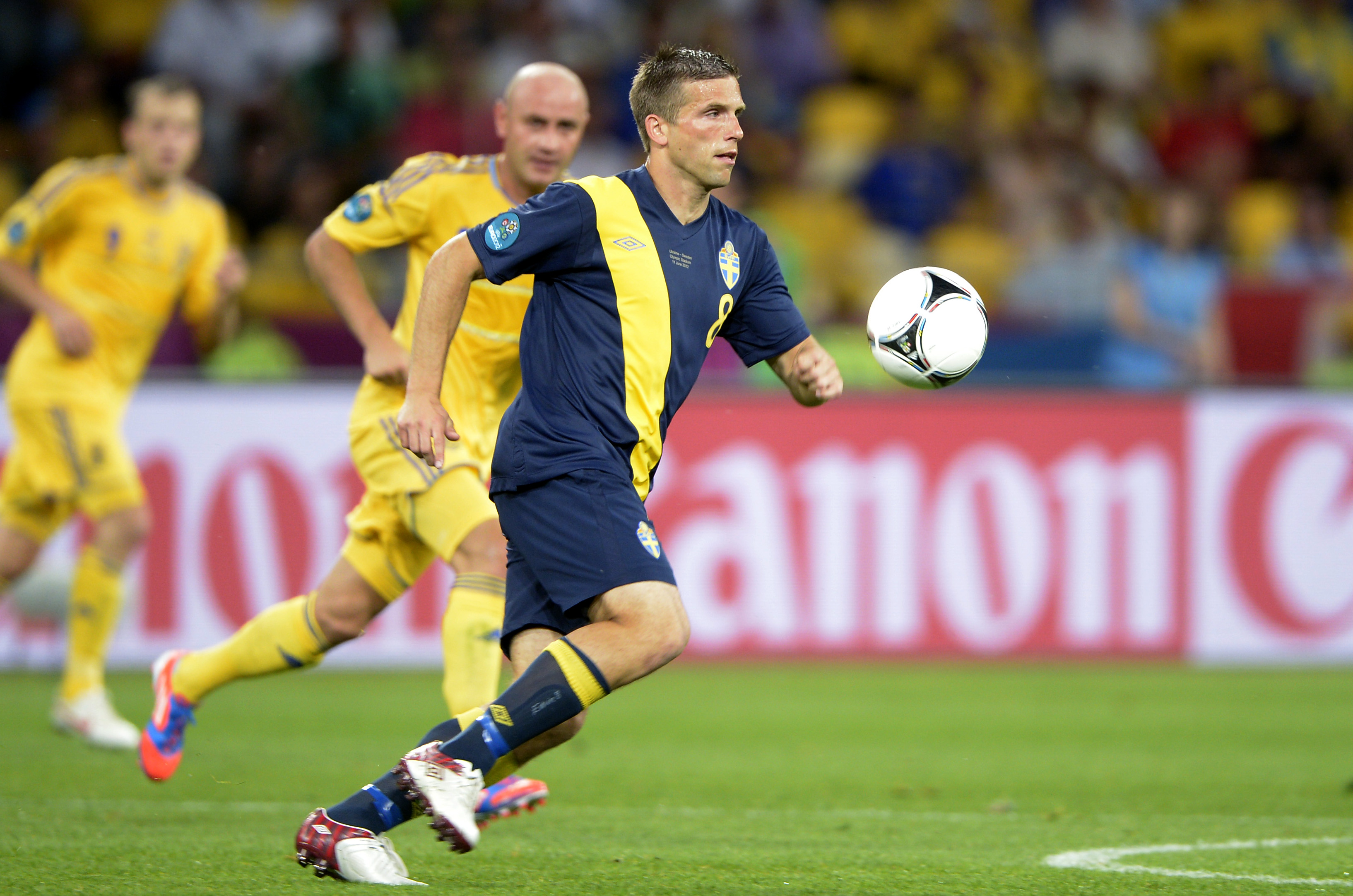 Sverige lyfte sitt spel mot Ukraina när Anders Svensson kom in i den andra halvleken.