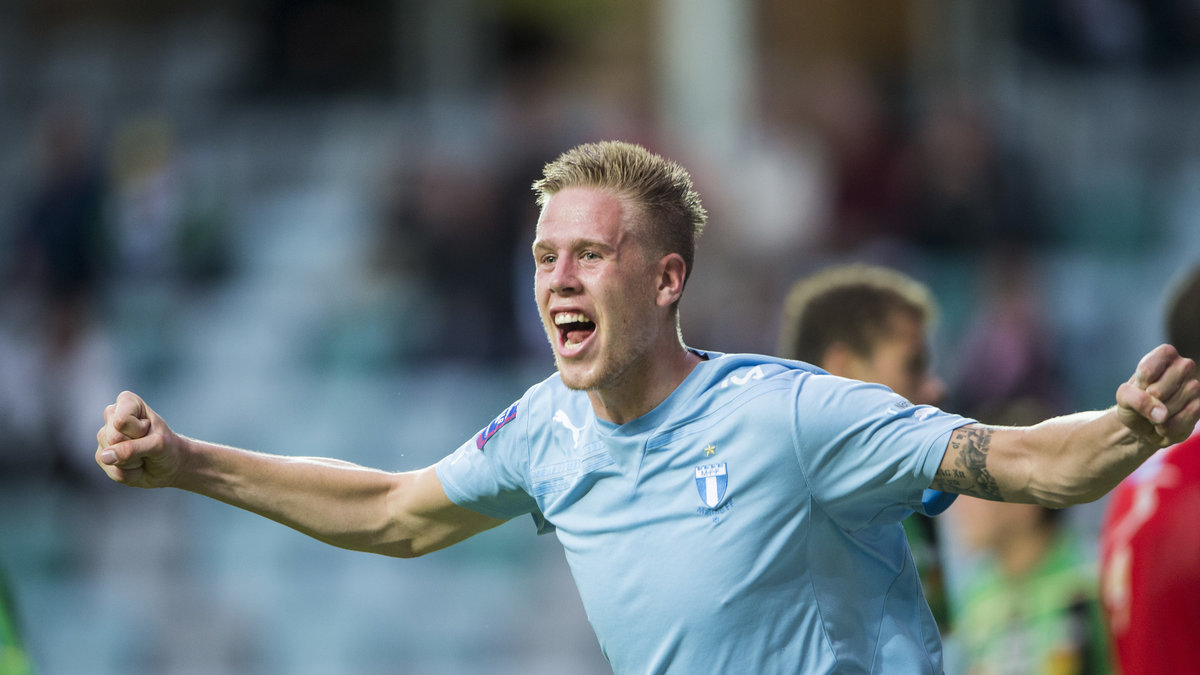Pontus Jansson, Malmö FF. 21 år ung med framtiden för sina fötter var han en stabil punkt i malmöförsvaret.