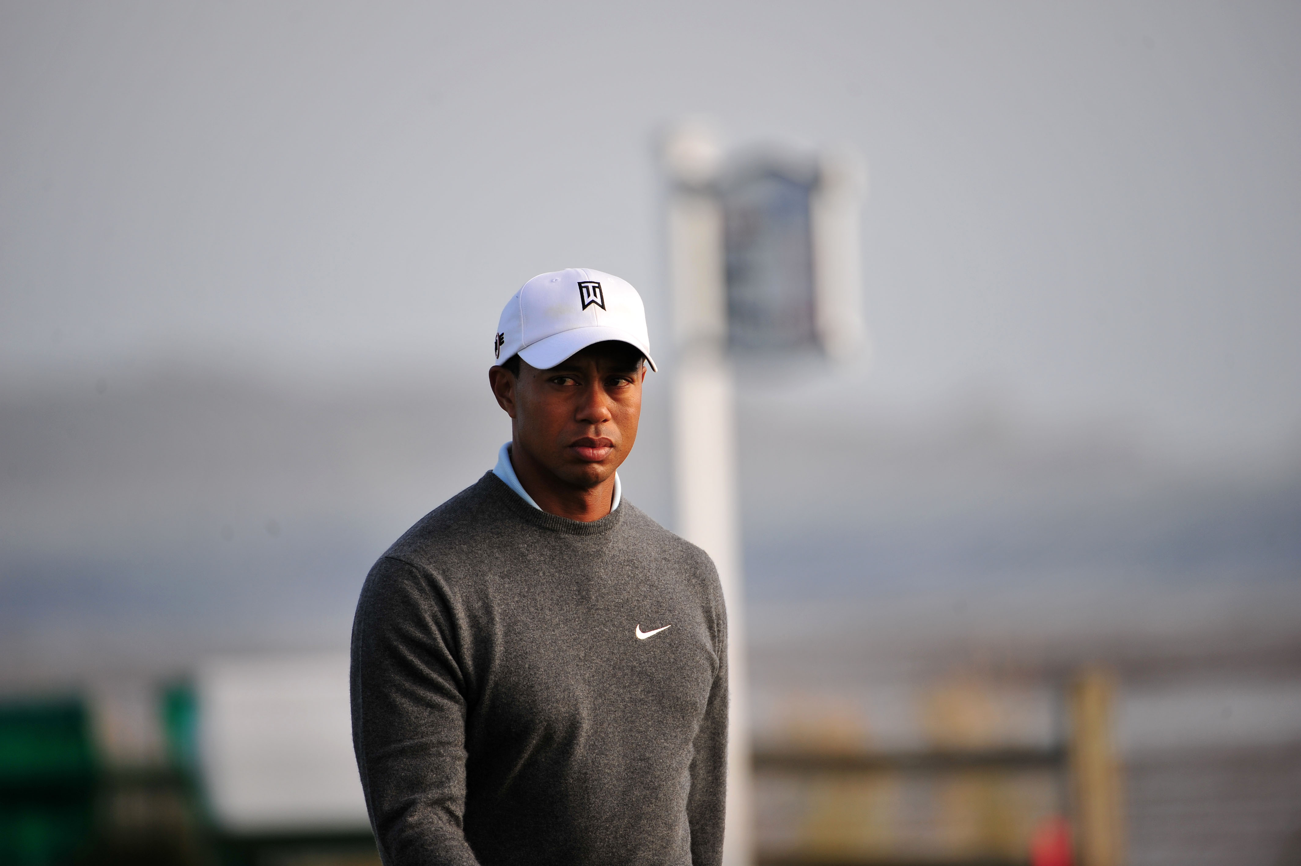 Tiger Woods är i Kalifornien för att spelar US Open.