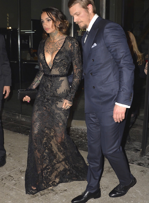 Joel Kinnaman och hans flickvän Cleo Wattenström på premiär i New York. Joel Kinnaman och hans flickvän Cleo Wattenström på premiär i New York.