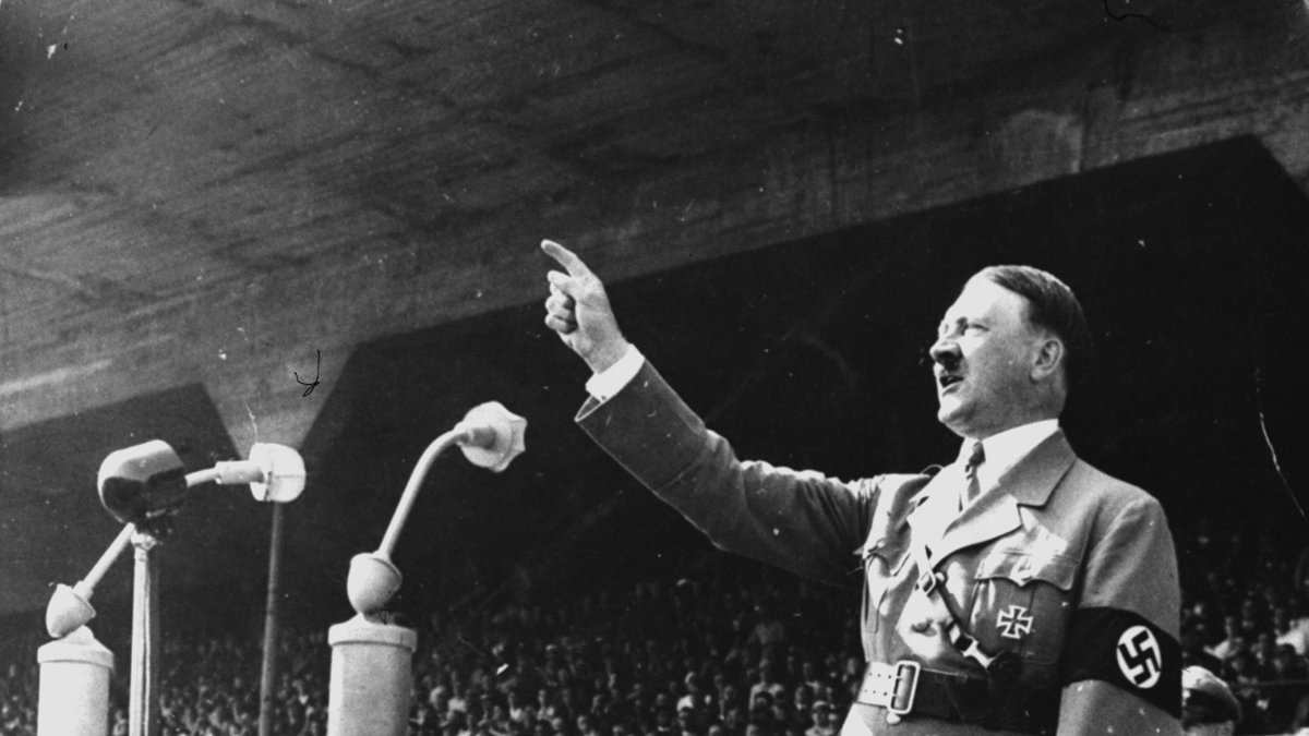 Hitler lyckades, genom att bland annat vara en god talare, få flera anhängare.