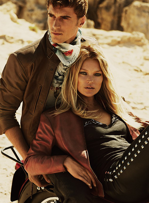 Kate Moss modellar för Matches. Kate Moss modellar för Matches.