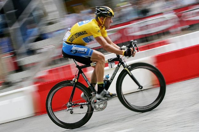 Lance Armstrongs cykelframgångar kan ha varit fusk. 