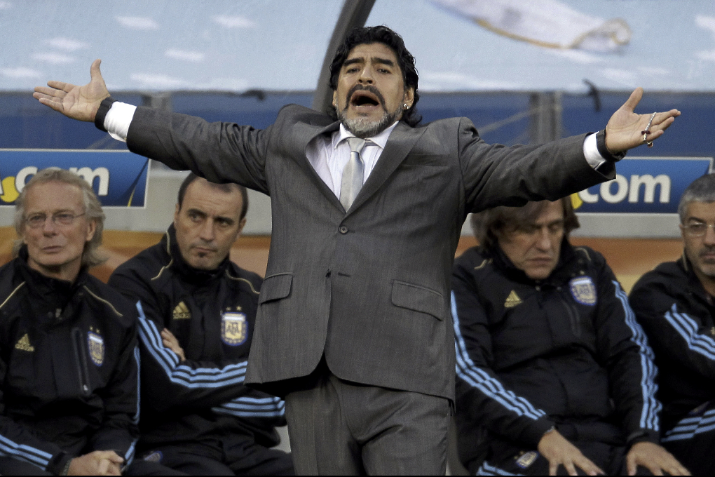 Maradona gick från legendstatus till borderline gud.