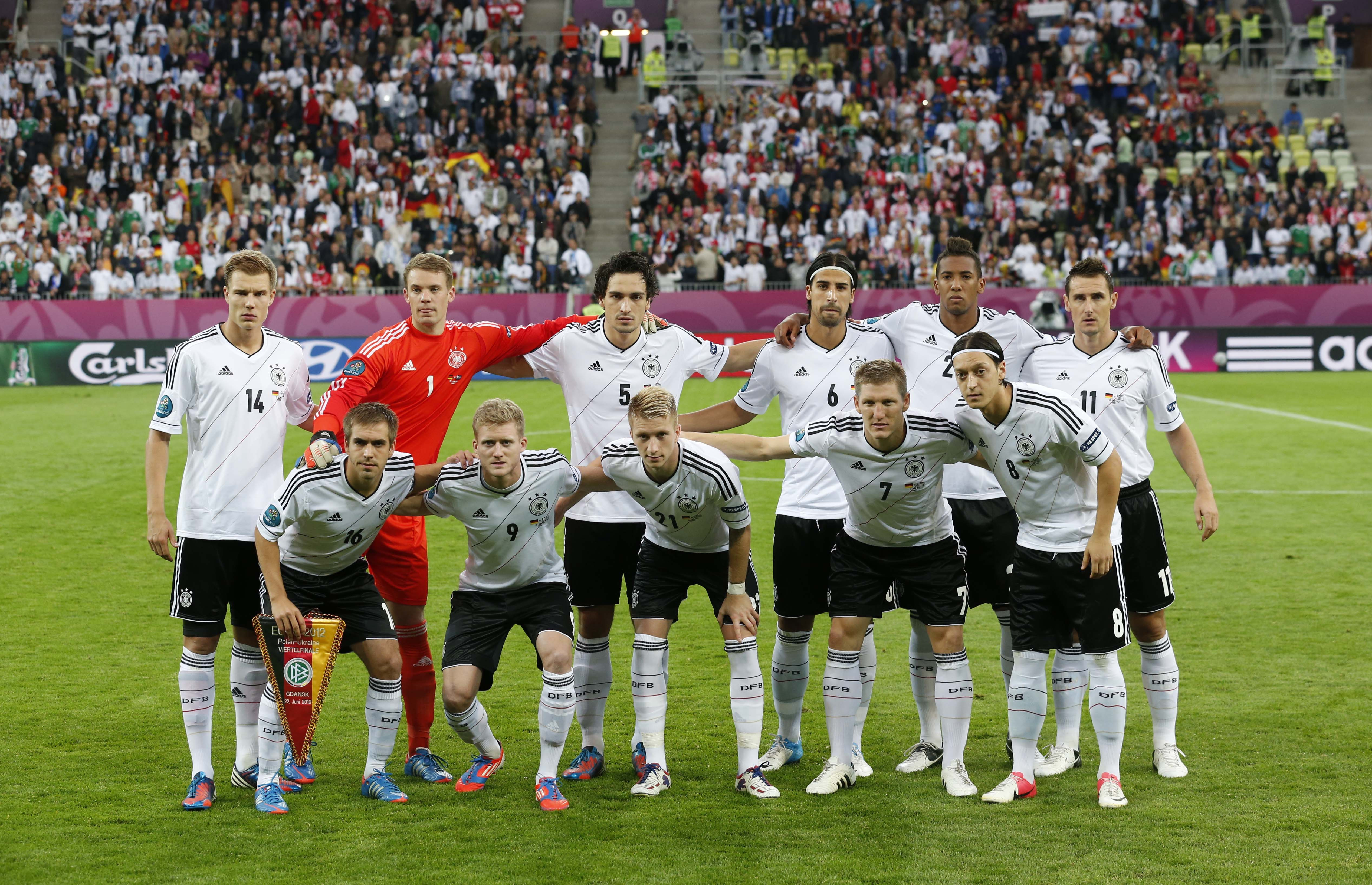 Den tyska startelvan – med fyra nya namn – sedan matchen mot Danmark.