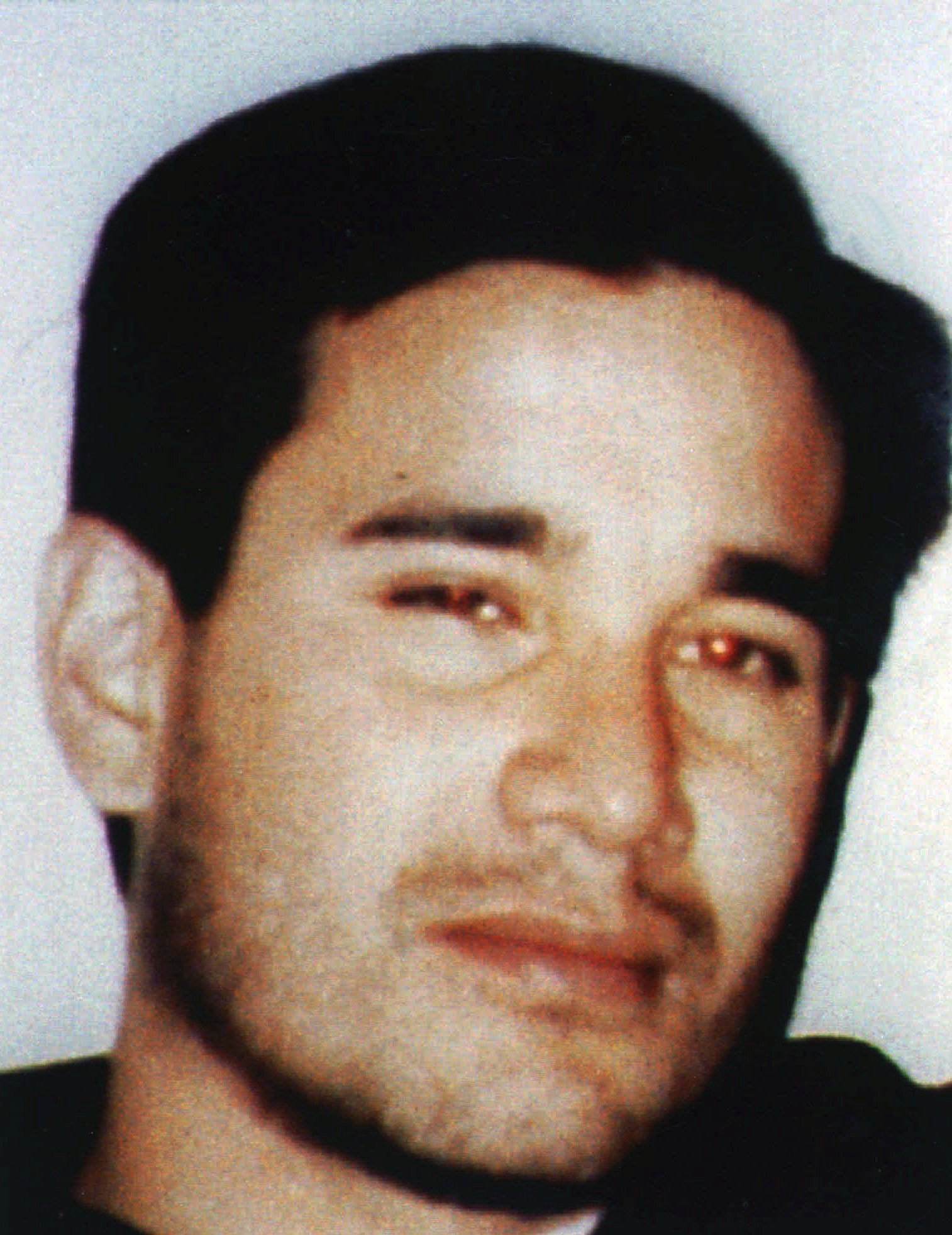 . . .seriemördaren Andrew Cunanan som senare tog självmord.