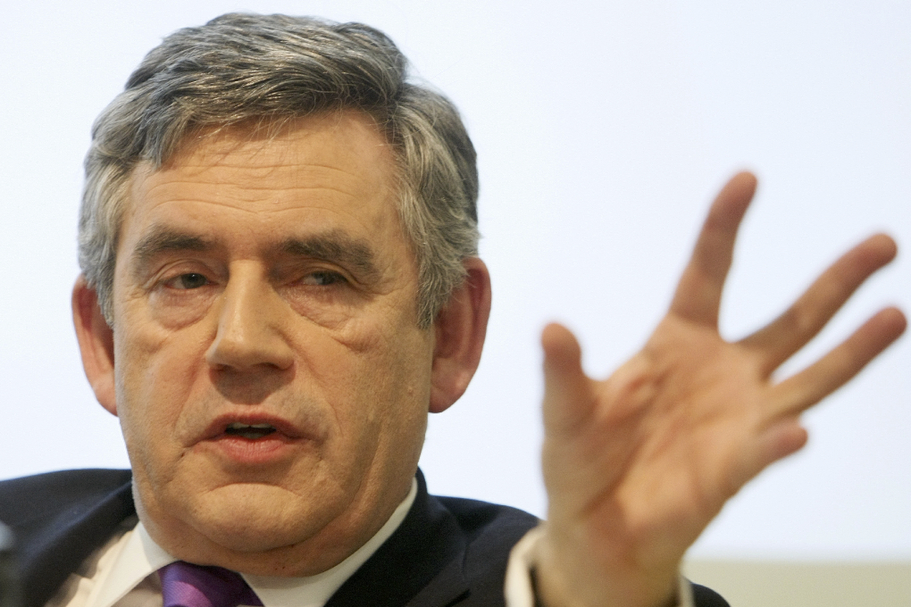 10/5/2010. Labourledaren Gordon Brown tvingas avgå efter valförlusten. 