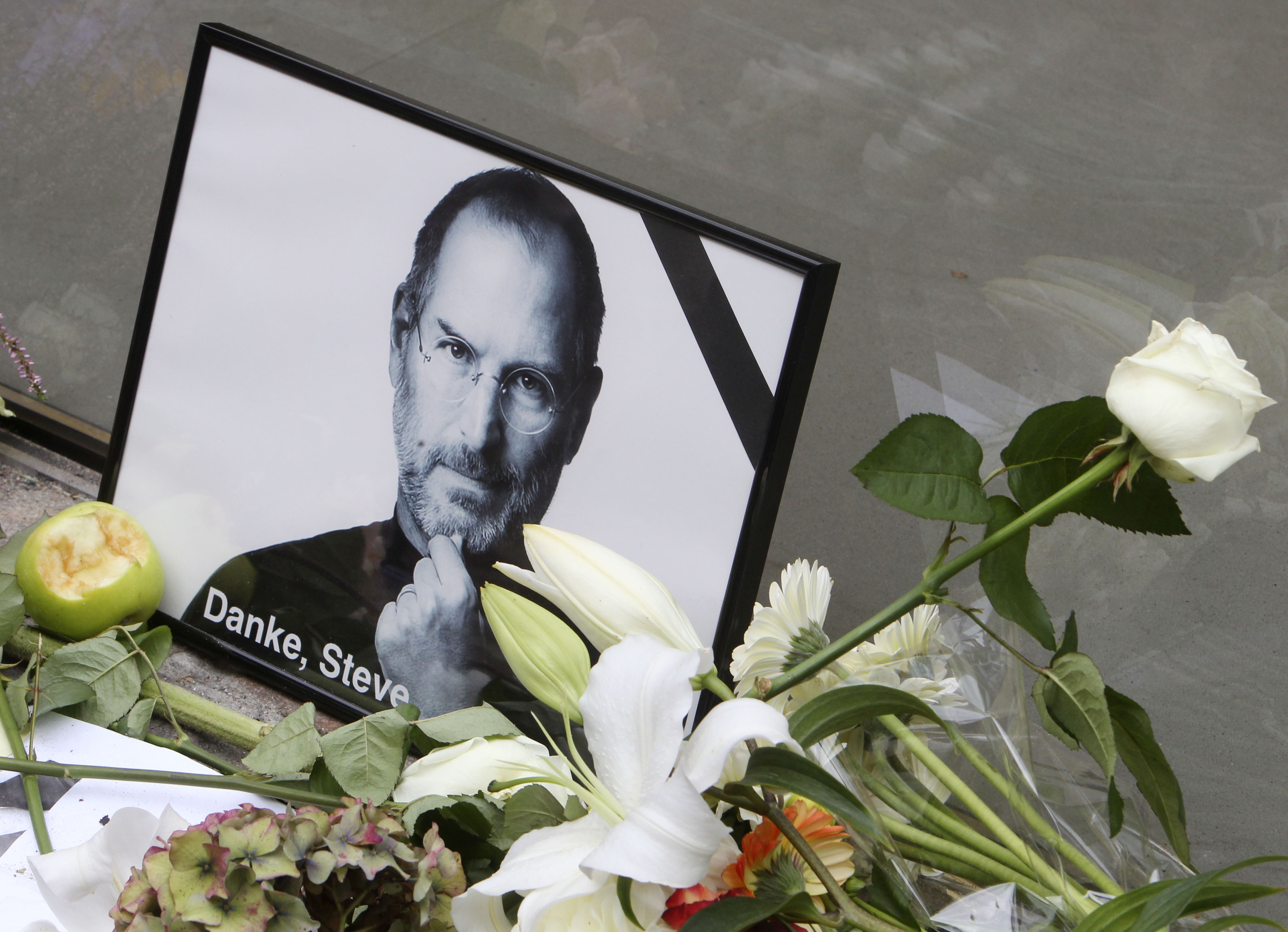 Steve Jobs död sörjdes världen över. Här i Tyskland.