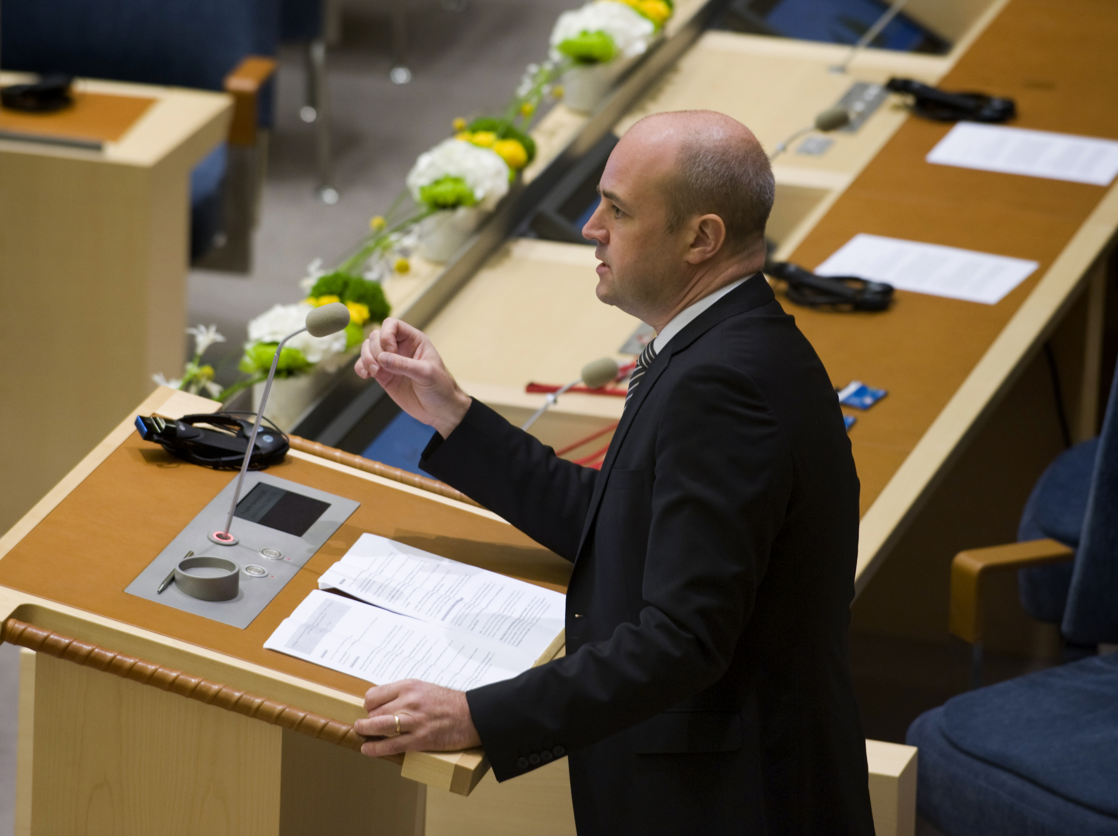 Fredrik Reinfeldt är mycket kritisk.