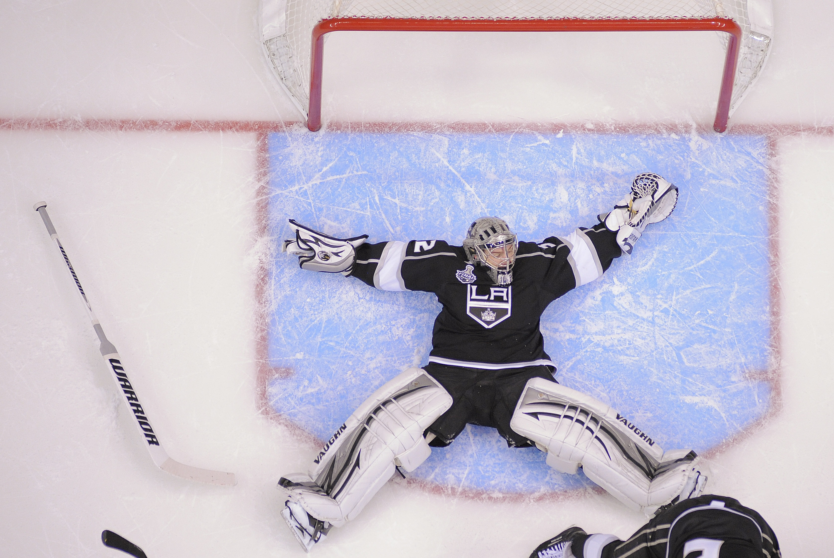 Han gick segrande ur målvaktsmatchen mot Kings Jonathan Quick (bilden). Han gick segrande ur målvaktsmatchen mot Kings Jonathan Quick (bilden).