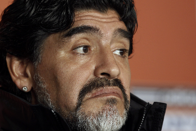 Maradona slutar.