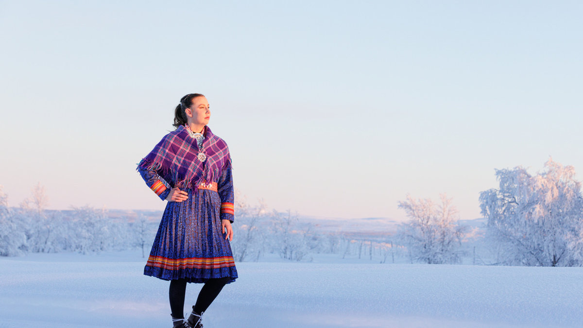 Hanna Nutti ställer upp i Sámi Grand Prix med låten 'Áhpi'. Pressbild.