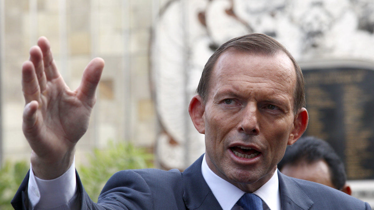 Premiärminister Tony Abbott är oroad över våldsutvecklingen.