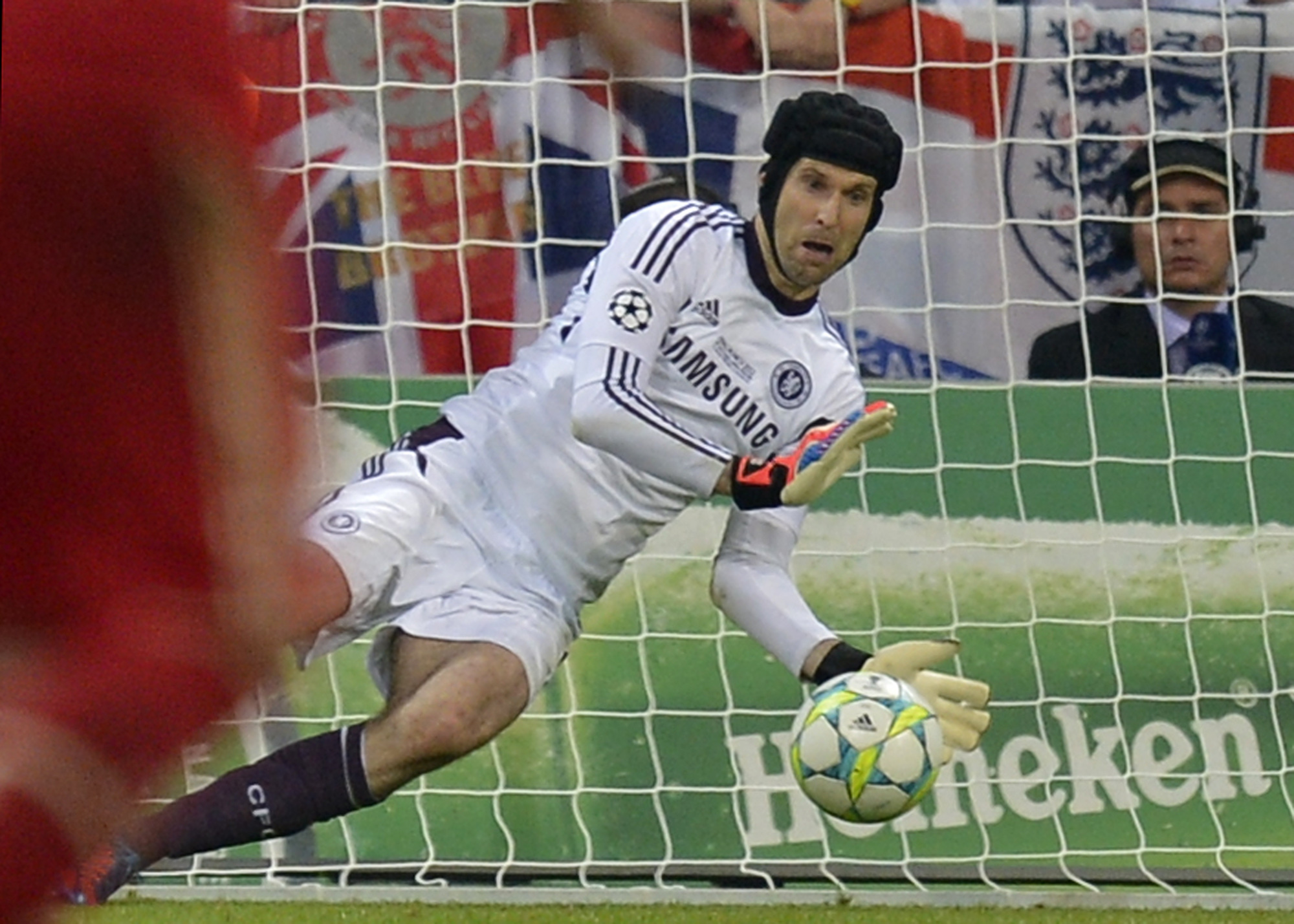 Petr Cech, Tjeckien. Stor Champions League-hjälte för sitt Chelsea - fortsätter succén i landslaget? Petr Cech, Tjeckien. Stor Champions League-hjälte för sitt Chelsea - fortsätter succén i landslaget?