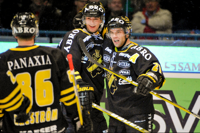 AIK vann med 4-2 på Hovet.