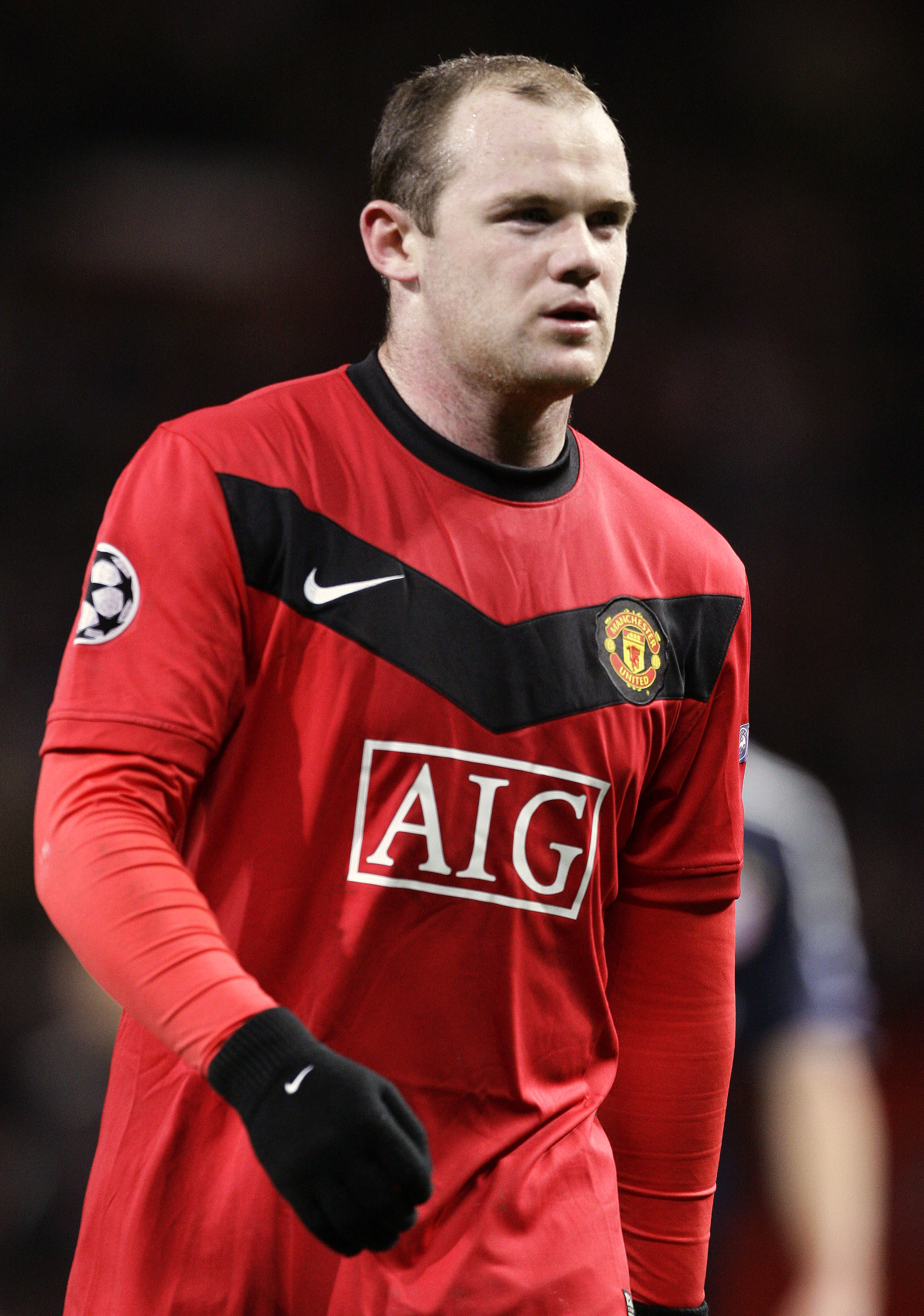 Rooney borta resten av säsongen.