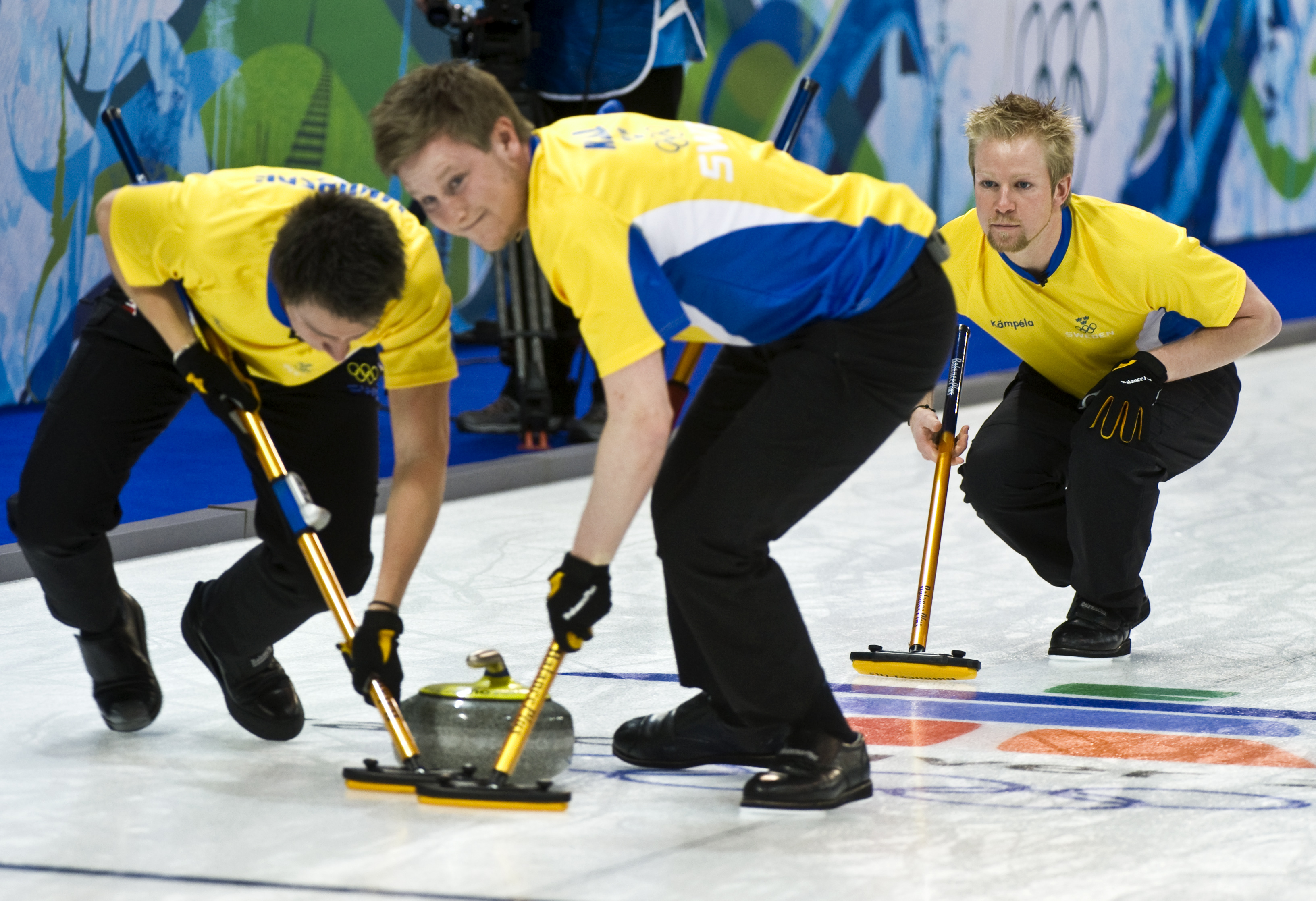 Lag Edin imponerade igen i OS-turneringen i curling när man besegrade Tyskland med 6-3.