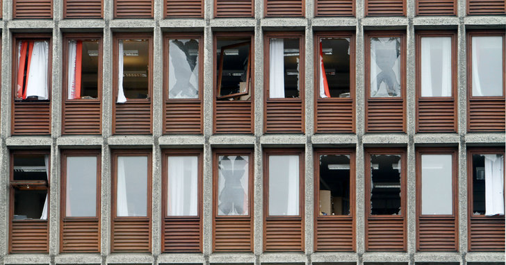 På morgonen 22 juli 2011 sprängdes en bomb i centrala Oslo. 