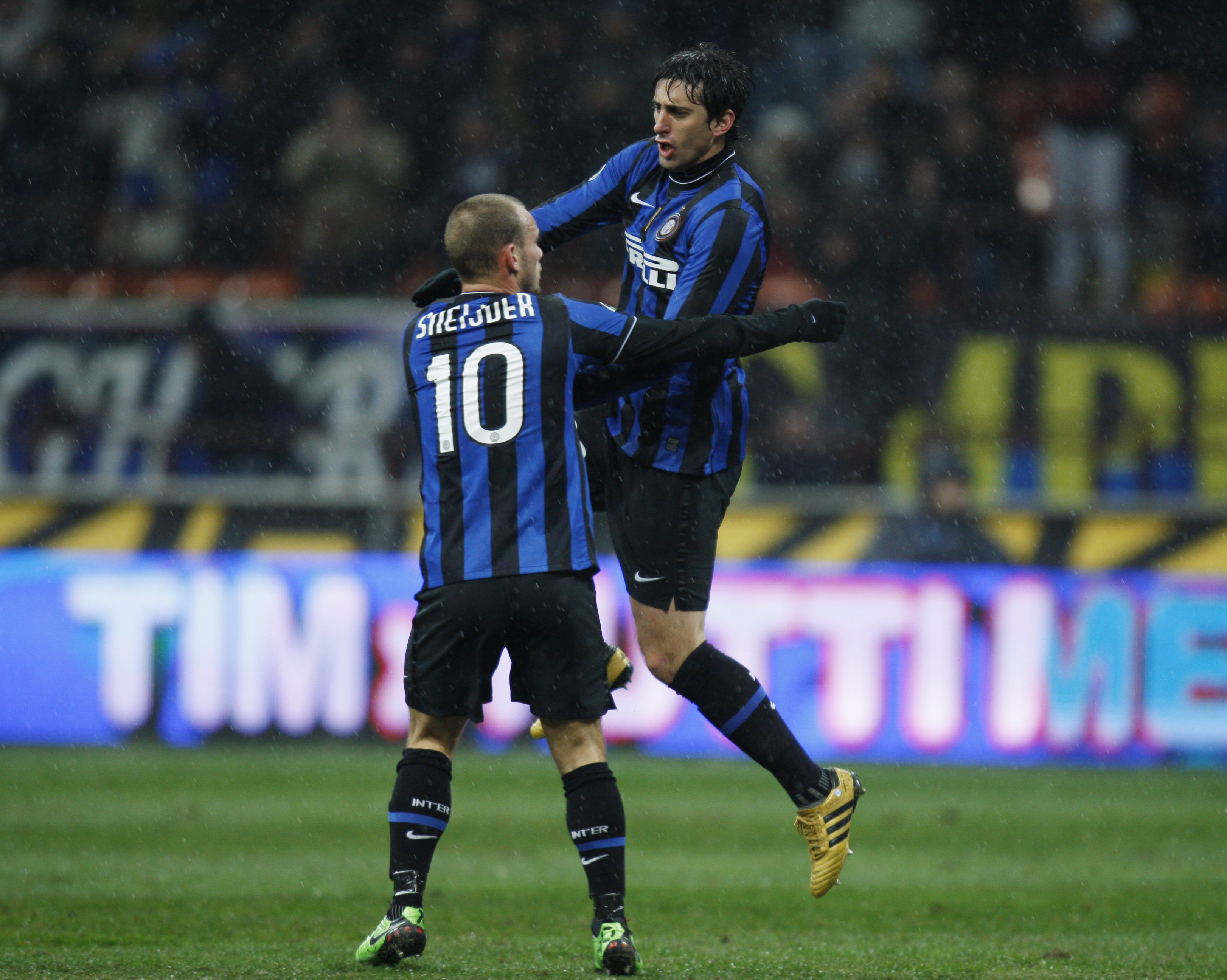 Sneijder sägs starta för Inter. 
