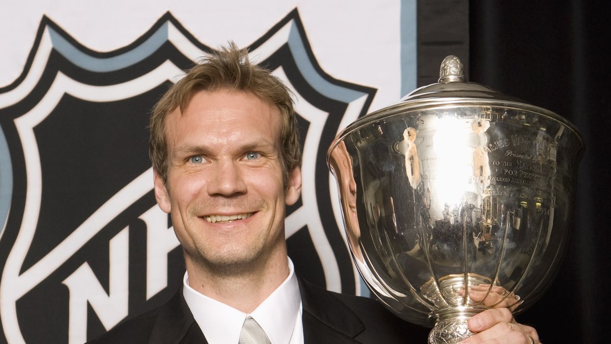 Lidström vann James Norris Memorial Trophy, priset som NHL:s bäste back, sju gånger.