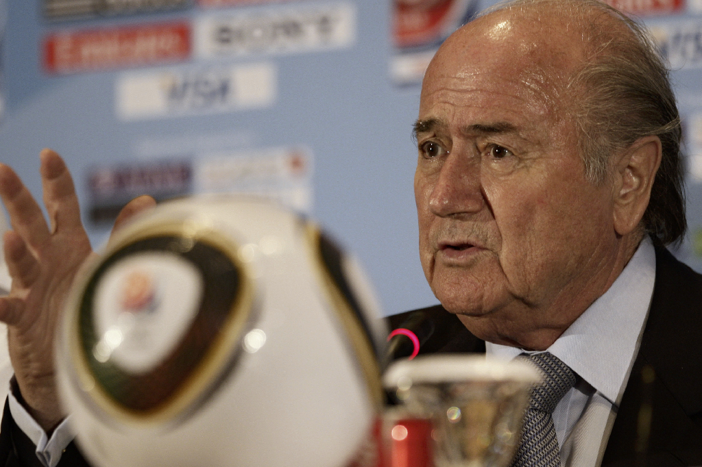 Sepp Blatter öppnar införandet av målkameror.