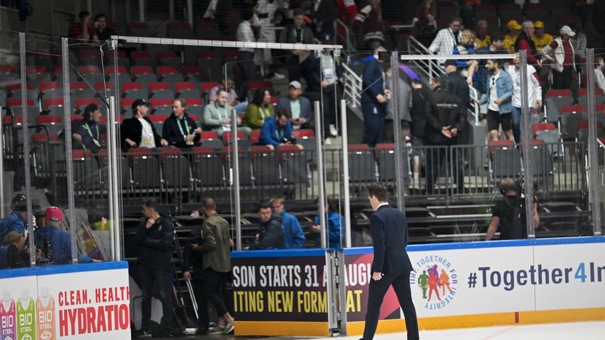 Uttåget. Sam Hallam lämnar VM-rinken i Riga som en förlorare.