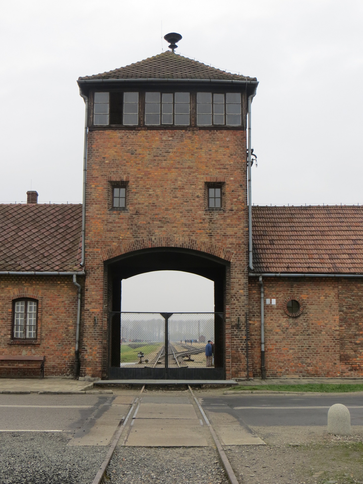 Portarna till Auschwitz