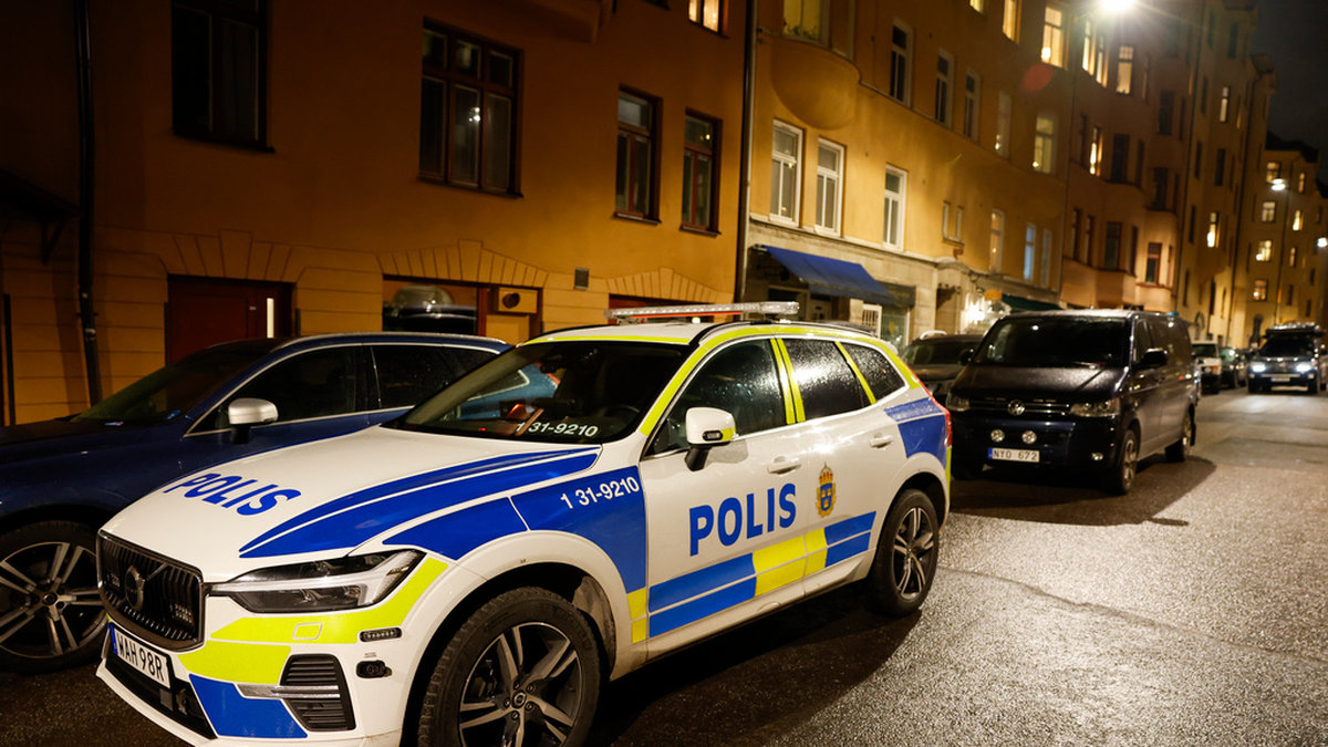 Ett växlingskontor i Stockholm ska ha utsatts för inbrott på onsdagskvällen.