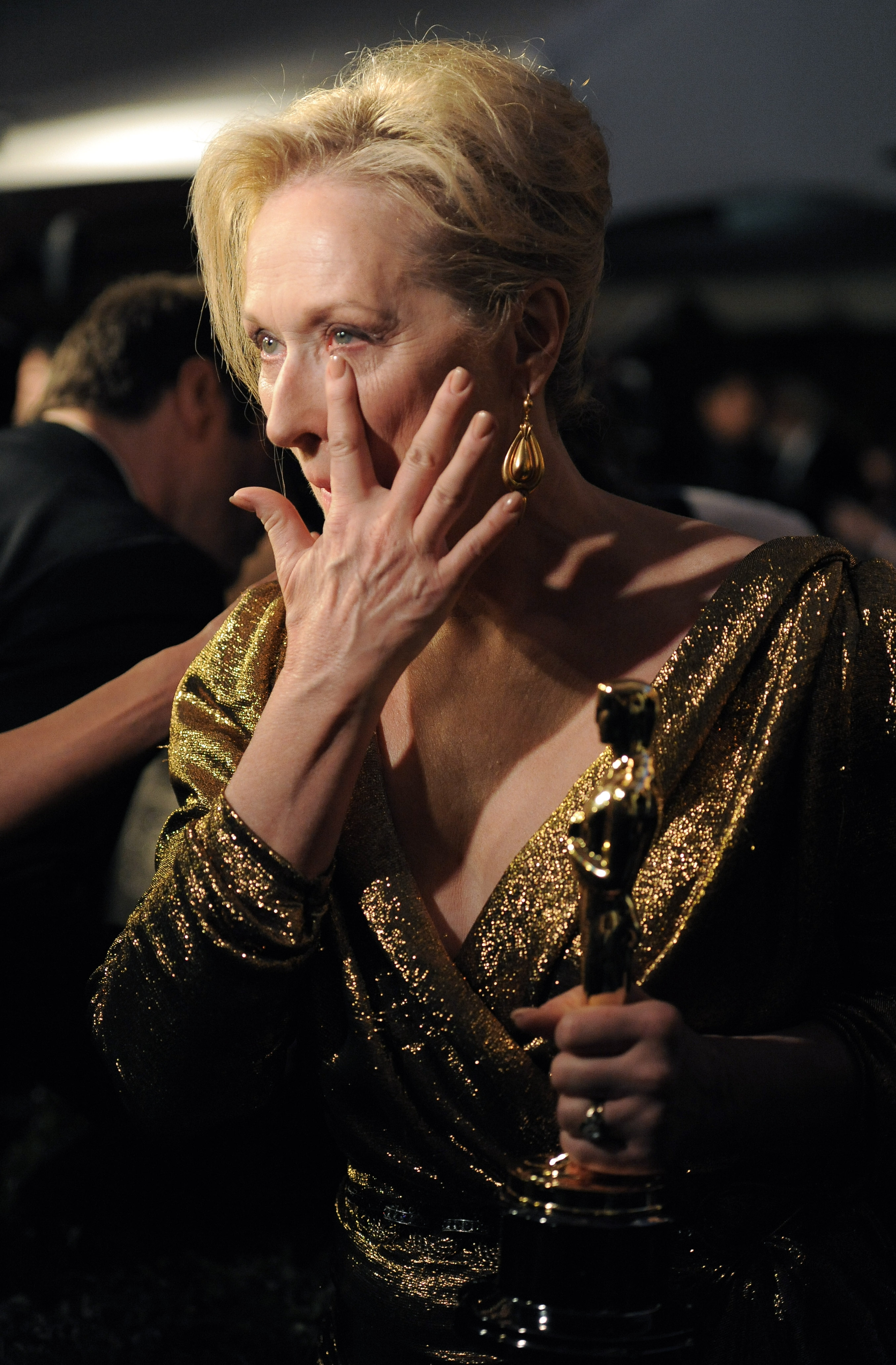 Meryl Streep i tårar efter att hon vunnit pris för bästa kvinnliga huvudroll.