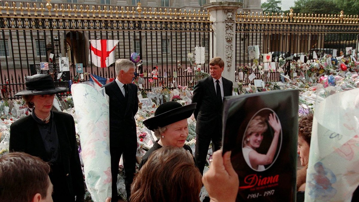I planeringen till prinsessan Dianas begravning. 