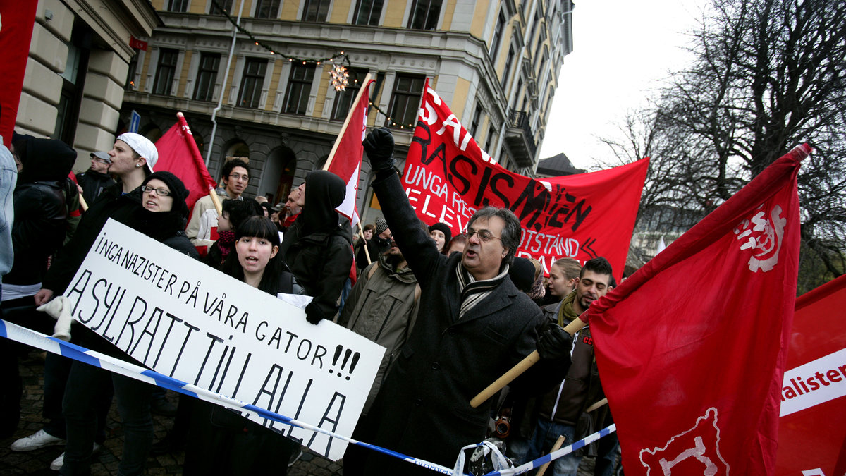 Rättvisepartiet Socialisterna vid en demonstration, den 30 november