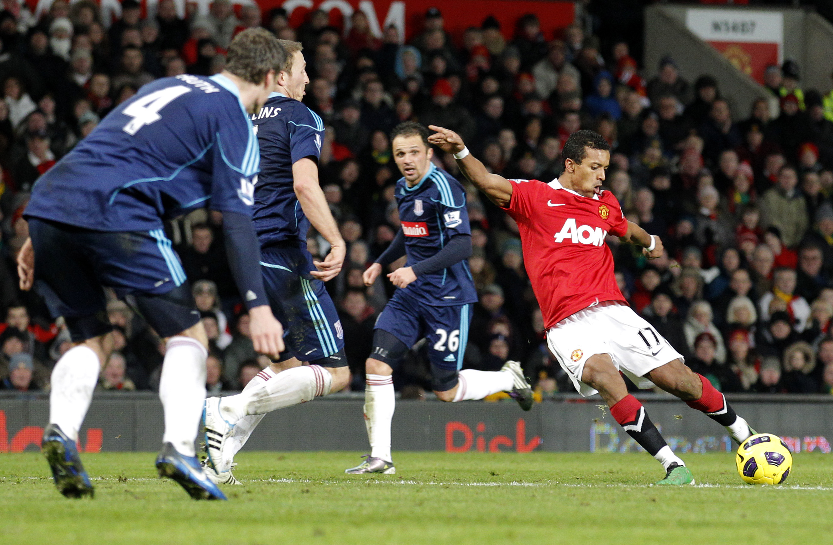 Javier Hernandez, Manchester United, Stoke, Nani