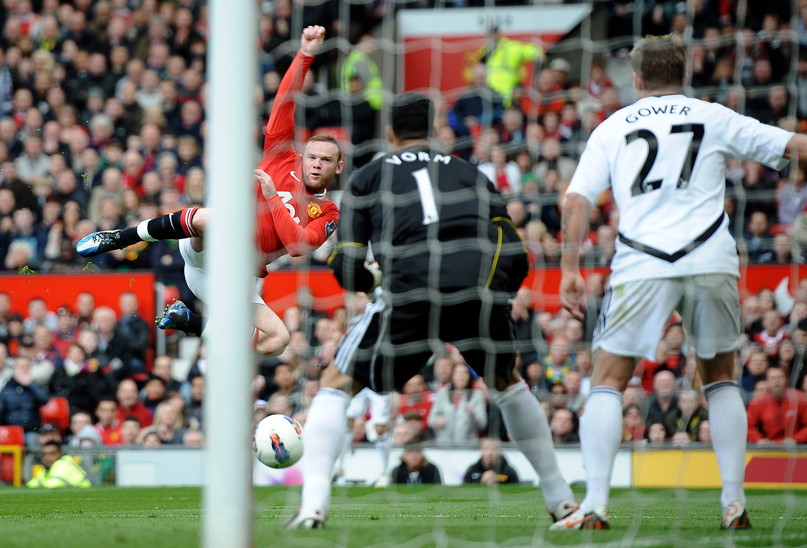 Wayne Rooney blev mållös och fick kliva av i den 79:e matchminuten.