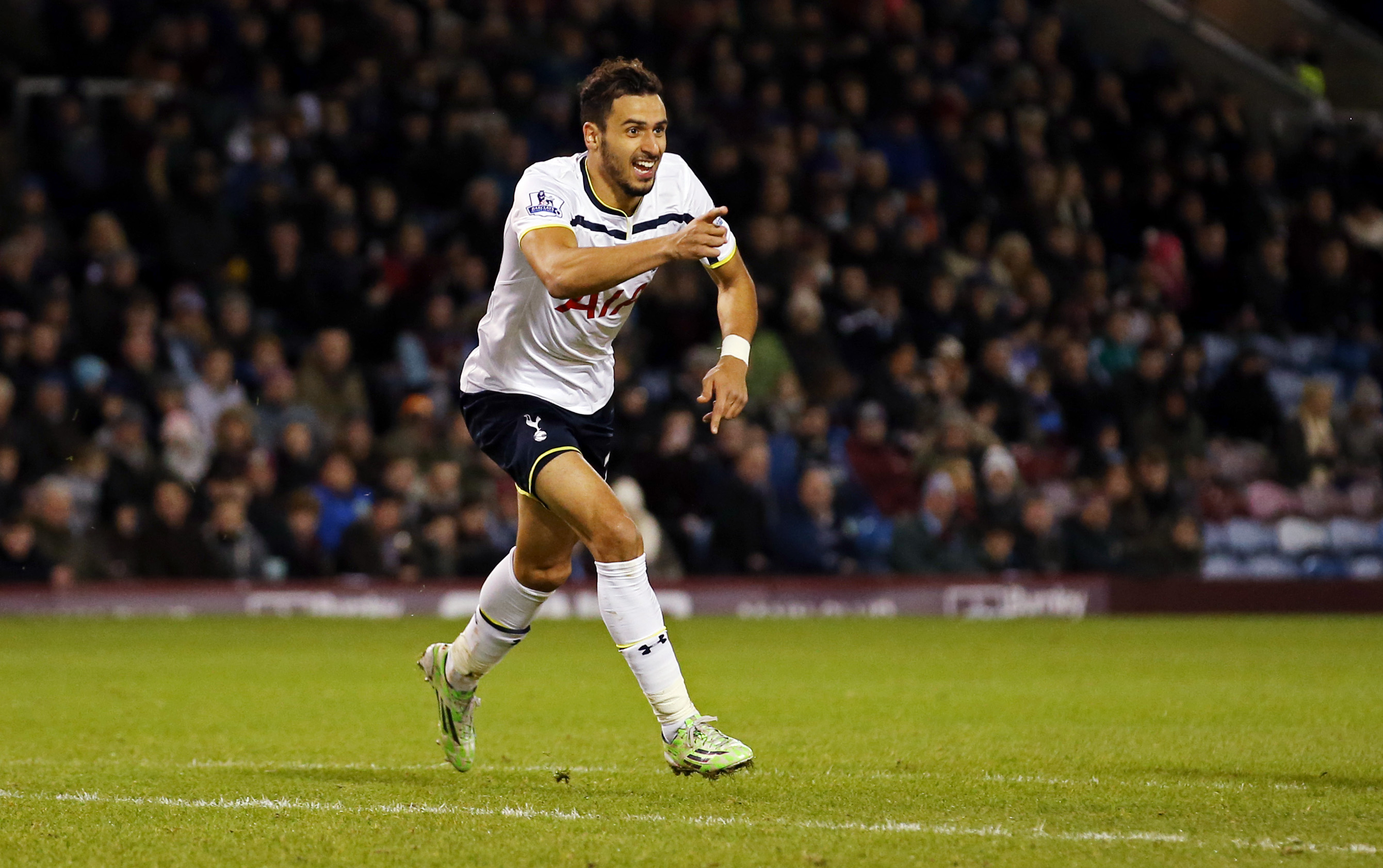 Innermittfältare: Nacer Chadli, Tottenham. Innermittfältare: Nacer Chadli, Tottenham.
