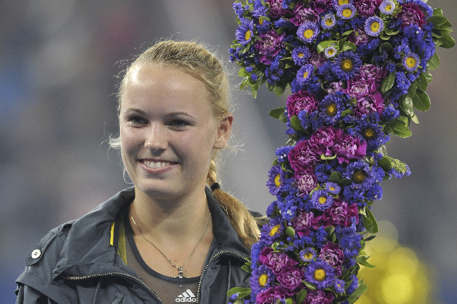 Caroline Wozniackis dröm har gått i uppfyllelse. I dag blev den 20-åriga danskan tennisvärldens nya etta efter kvartsfinalsegern i China Open mot tjeckiskan Petra Kvitova.