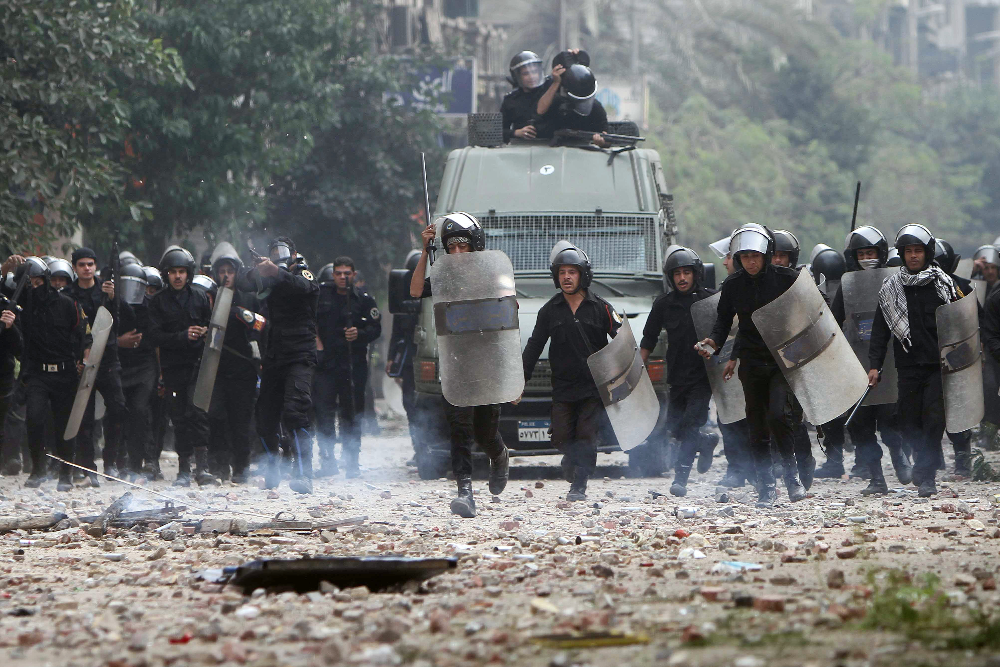 Egypten, Kravaller, Militar, Protester, Tårgas, Kairo, Brott och straff