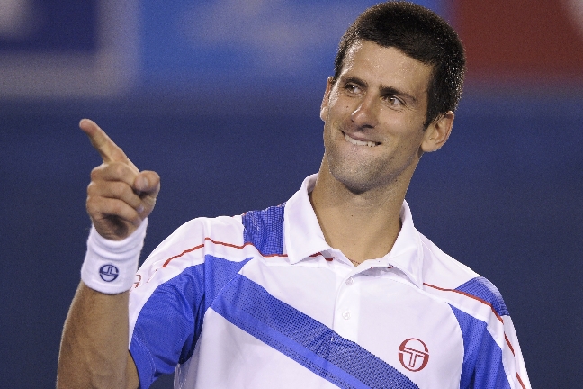 Novak Djokovic var för bra för Roger Federer och serben vann till slut i tre raka set. Här får ni se det bästa från dagens match - och hur glad världstrean blev efter segern.