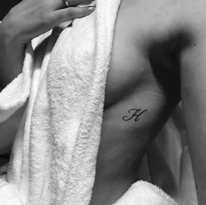 Zara Larssons systertatuering Zara Larssons systertatuering